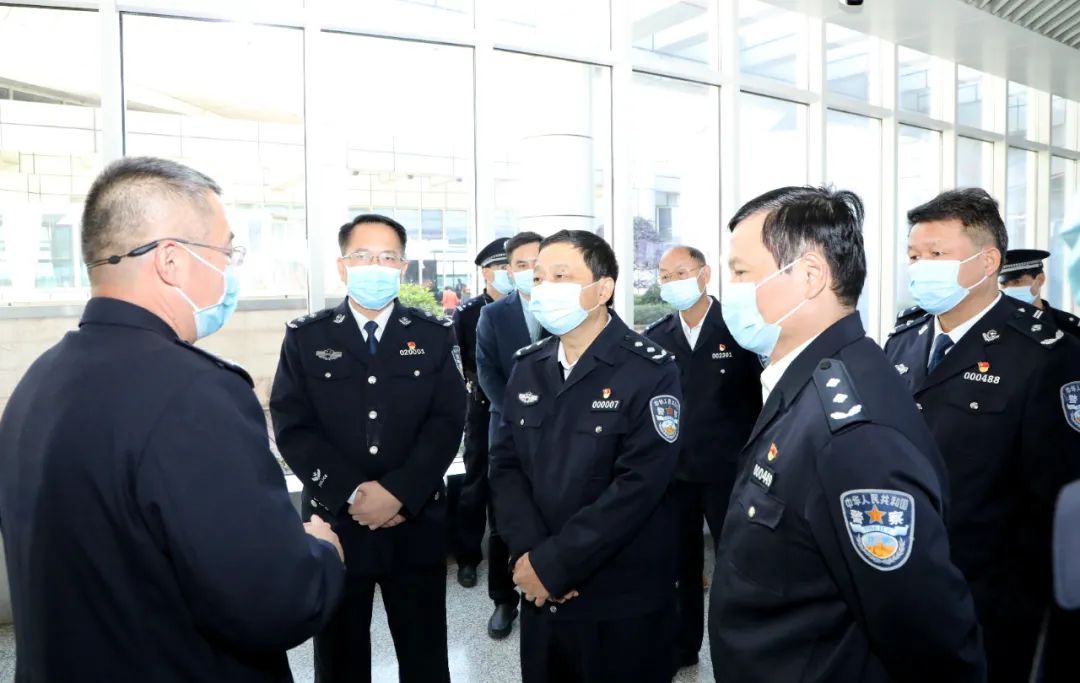 湖南省公安廳黨委委員、副廳長(zhǎng)譚學(xué)軍同志到衡陽(yáng)督導(dǎo)調(diào)研公安工作(圖7)