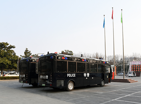 城市治安的“航空母艦”||安徽懷寧縣采購(gòu)移動(dòng)警務(wù)站(圖5) 城市治安的“航空母艦”||安徽懷寧縣采購(gòu)移動(dòng)警務(wù)站(圖5)